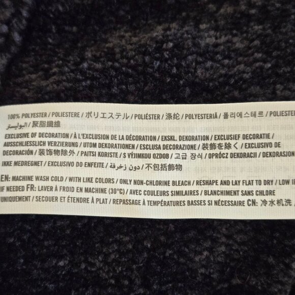 Hollister Womens Chenille Crop Sweater Black Size Small V-Neck Top - Picture 7 of 7